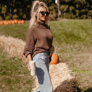 NWT KITTENISH VIBING TURTLENECK SWEATER SIZE L